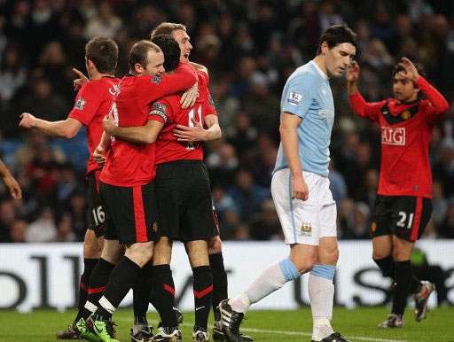 迪马：斯卡尔维尼右内收肌拉伤，将继续因伤缺阵