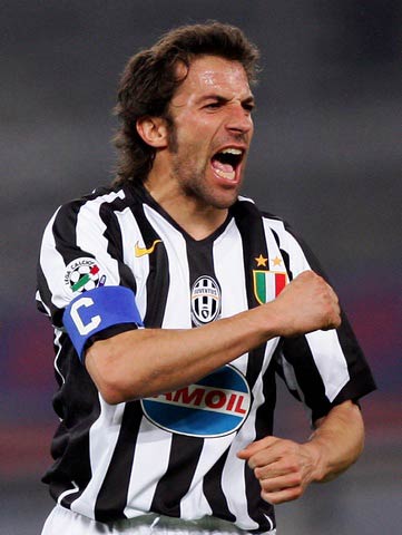 歌名应景，著名歌唱家波切利在世界杯抽签仪式演唱《今夜无人入眠》