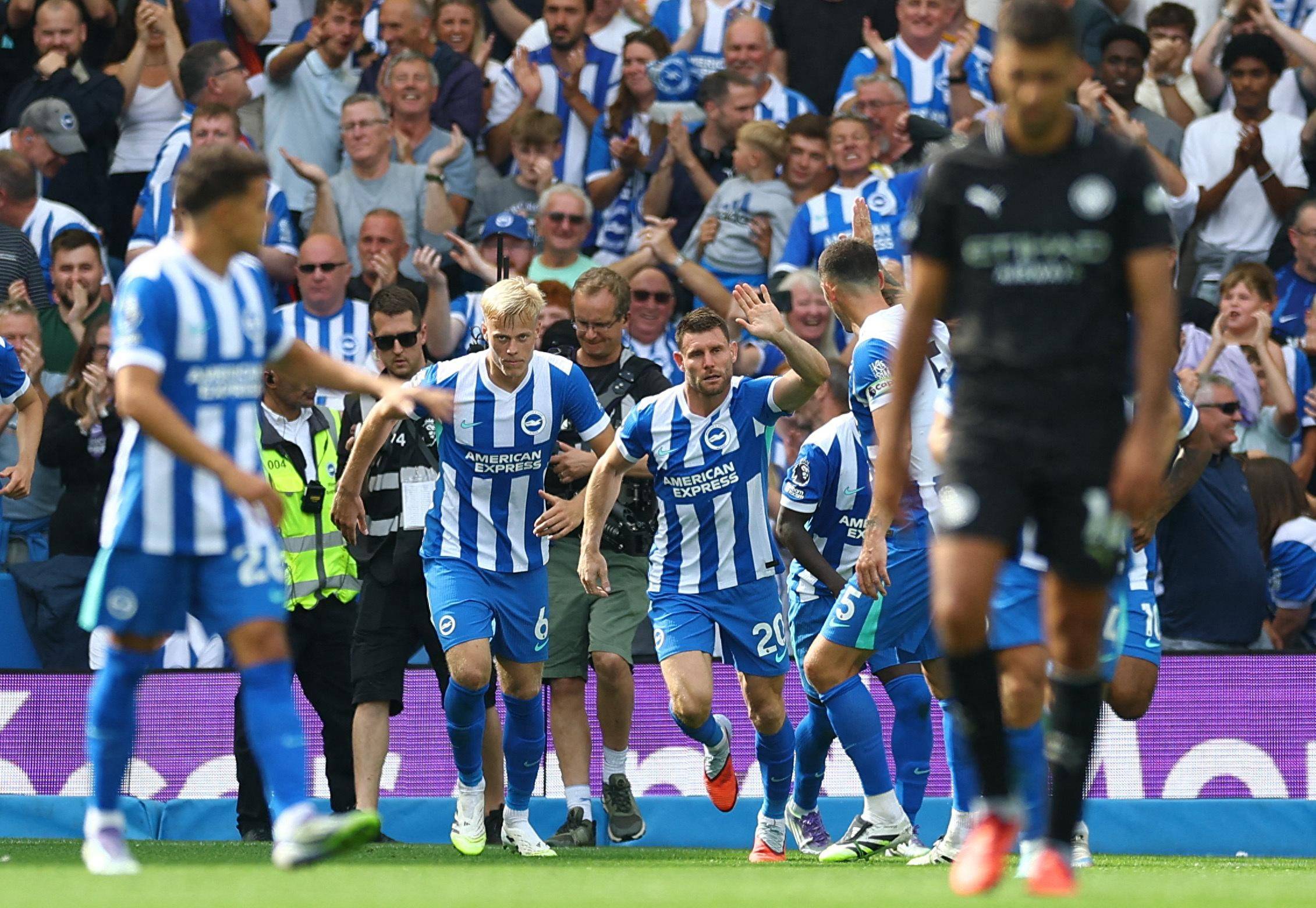 每体：阿莫林决定铁腕改革曼联，并已经采取了一系列措施