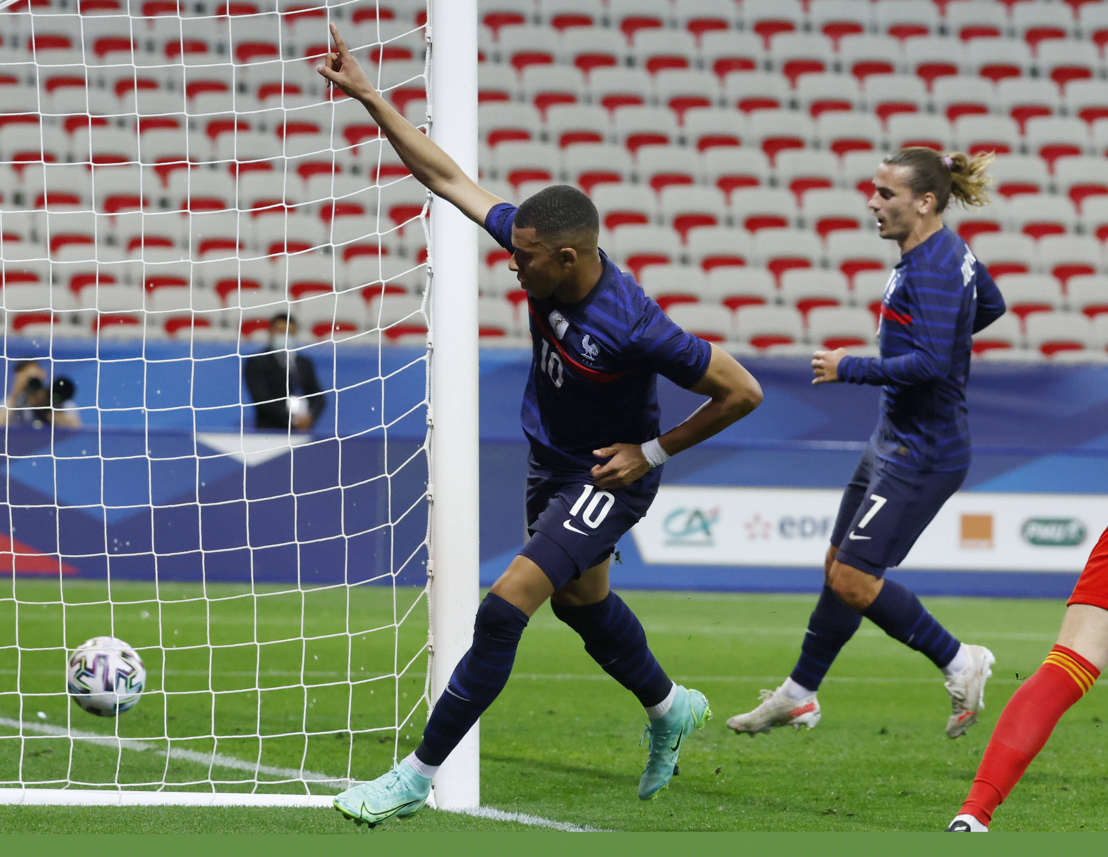 篮球CBA球员心理辅导课程进行中