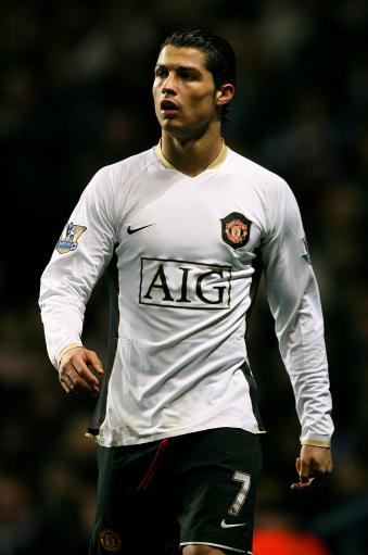 穆勒续约温哥华白浪至2026年，年薪600万欧元