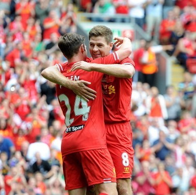 生猛！21岁小将替补梅开二度，后脚跟写意破门+戏耍裤袜